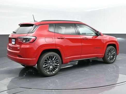 Used 2024 Jeep Compass Limited AWD/4WD image 8
