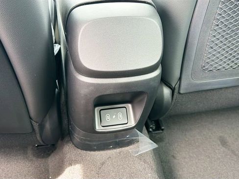 New 2026 Hyundai Elantra Limited image 27