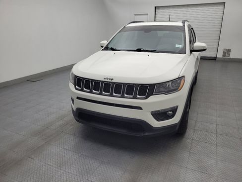 Used 2017 Jeep Compass Latitude w/ Popular Equipment Group FWD image 15