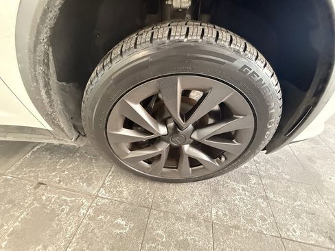 Used 2023 Tesla Model X image 41