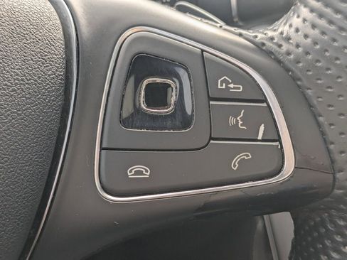 Used 2018 Mercedes-Benz E 300 image 13