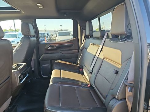 Used 2023 GMC Sierra 1500 Denali w/ Denali Reserve Package AWD/4WD image 12