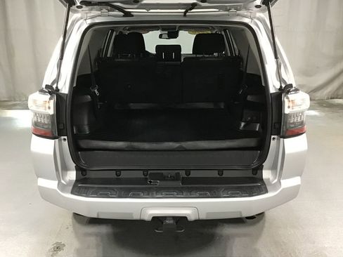 Certified 2020 Toyota 4Runner SR5 RWD image 31