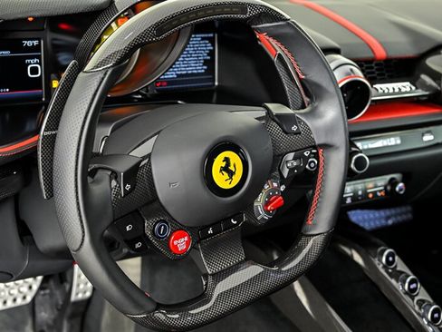 Used 2020 Ferrari 812 Superfast RWD image 30