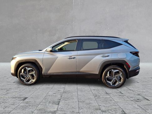 Certified 2023 Hyundai Tucson Limited AWD/4WD image 7