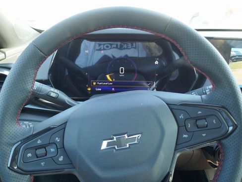 New 2026 Chevrolet Trax RS w/ Sunroof Package image 17