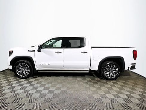 Used 2023 GMC Sierra 1500 Denali w/ Denali Reserve Package AWD/4WD image 4