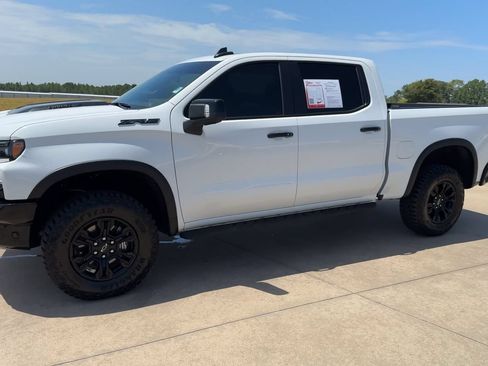 Used 2026 Chevrolet Silverado 1500 ZR2 AWD/4WD image 5