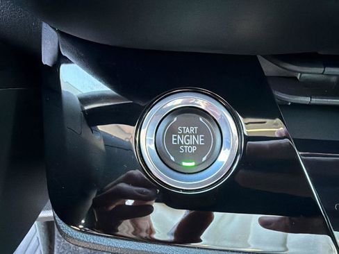 New 2025 Buick Envision Avenir image 22