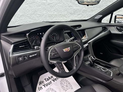 Certified 2025 Cadillac XT5 Premium Luxury w/ Technology Package image 19