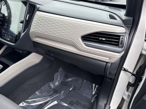 Certified 2025 Subaru Forester Limited image 20