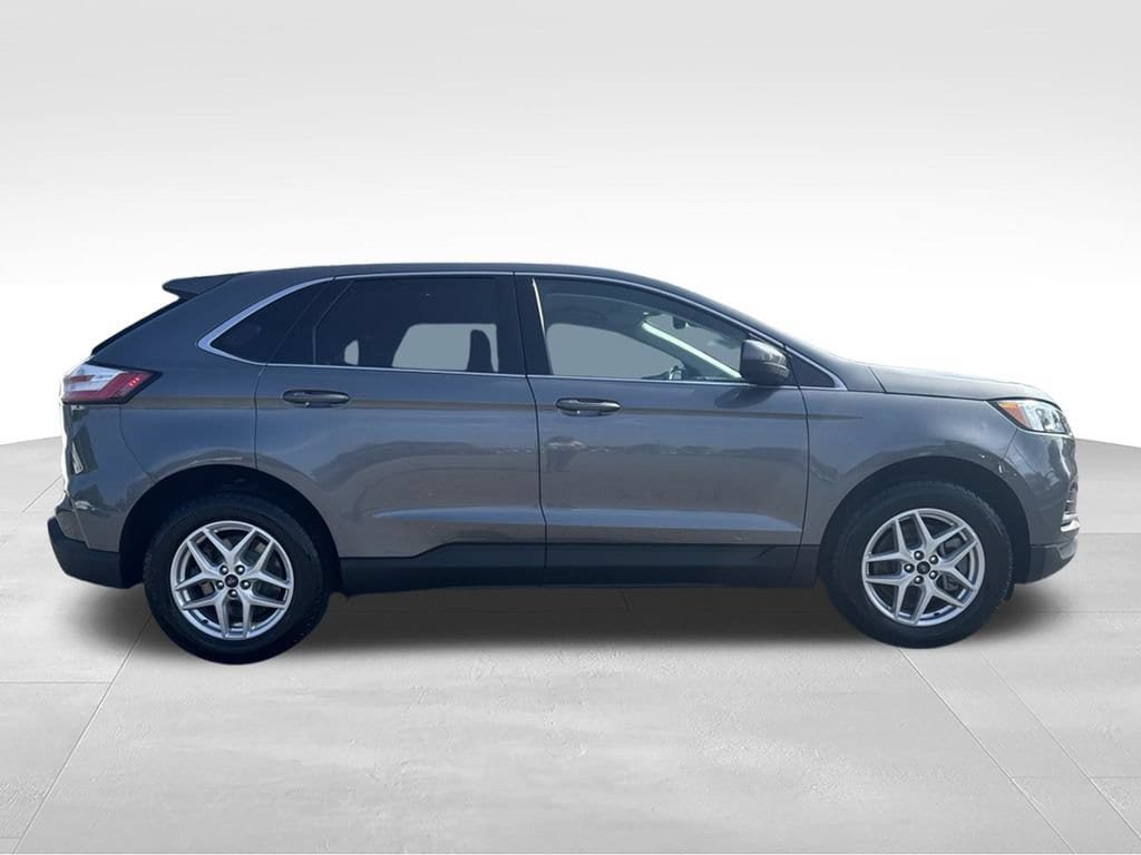 Used 2024 Ford Edge SEL AWD/4WD image 2