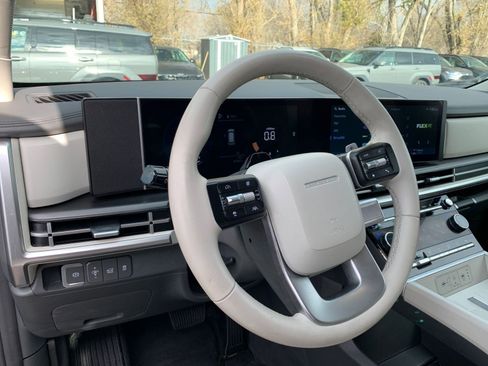 Used 2025 Hyundai Santa Fe SEL image 36