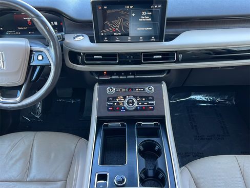 Used 2020 Lincoln Aviator Reserve w/ Equipment Group 201A image 12