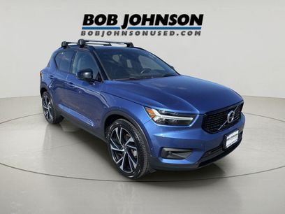 Used 2021 Volvo XC40 T5 R-Design w/ Advanced Package