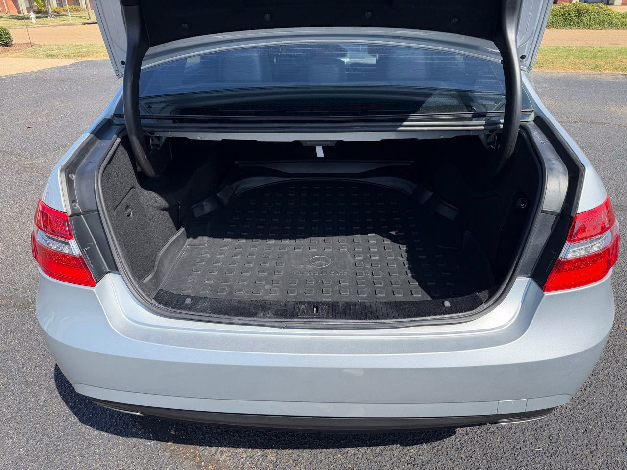 Used 2012 Mercedes-Benz E 350 Sedan image 9