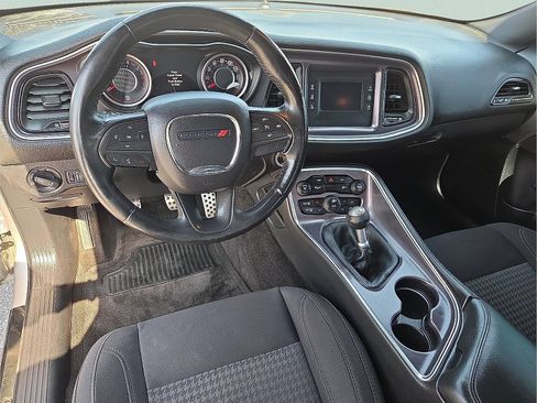 Used 2015 Dodge Challenger R/T w/ Quick Order Package 22B R/T image 11