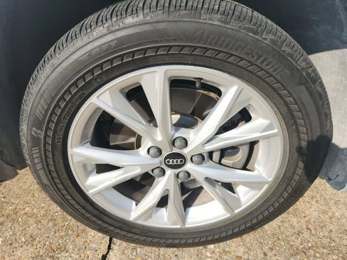 Used 2022 Audi Q3 2.0T Premium w/ Convenience Package AWD/4WD image 12