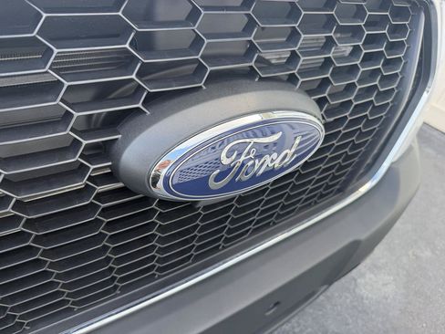 Used 2025 Ford Transit 250 Low Roof w/ Exterior Upgrade Package RWD image 33