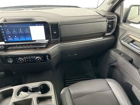 Used 2023 Chevrolet Silverado 1500 LT AWD/4WD image 24