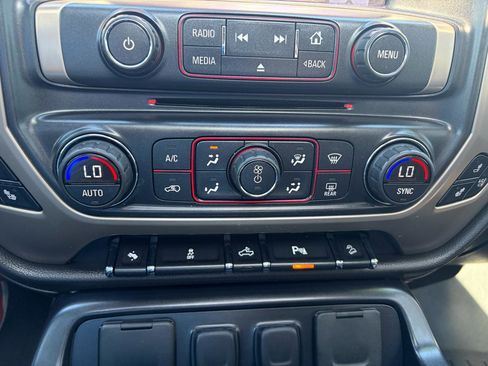 Used 2015 GMC Sierra 2500 Denali w/ Suspension Package, Off-Road AWD/4WD image 29