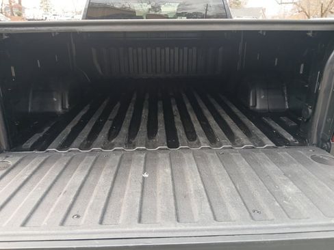 Used 2022 Chevrolet Silverado 1500 Custom image 11