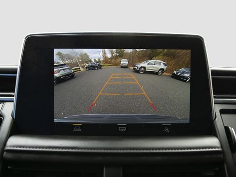 Used 2023 Chevrolet Suburban Z71 w/ Max Trailering Package image 13