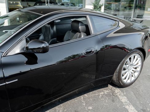 Used 2002 Aston Martin Vanquish image 37