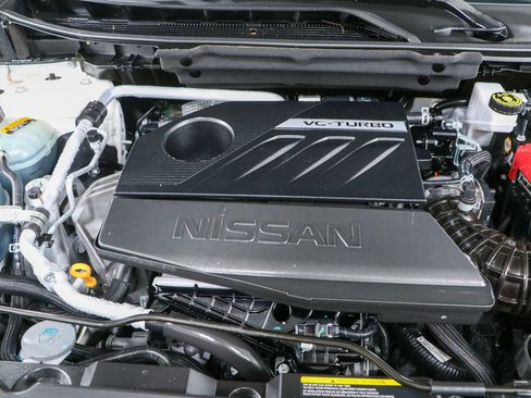 Used 2024 Nissan Rogue SV FWD image 30