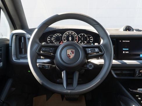 New 2026 Porsche Cayenne Coupe image 23