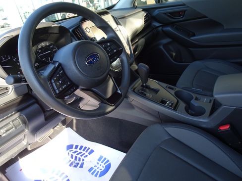 Used 2024 Subaru Crosstrek 2.0i AWD/4WD image 10