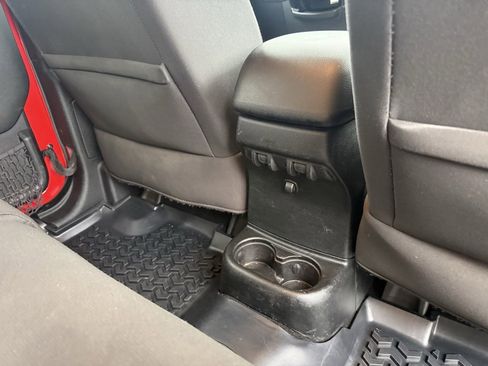 Used 2017 Jeep Wrangler Unlimited Sport w/ Quick Order Package 24S image 36