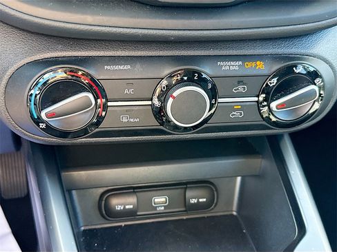 Used 2020 Kia Soul LX image 14