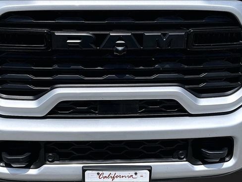 Certified 2026 RAM 2500 Big Horn AWD/4WD image 29