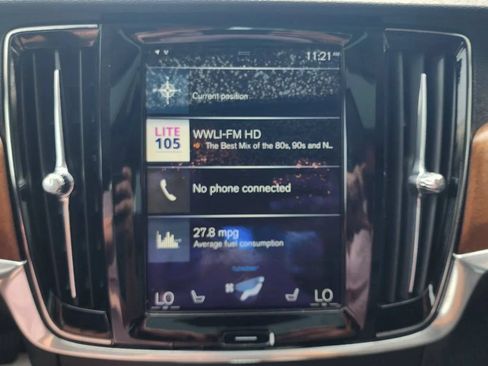 Used 2017 Volvo S90 T5 Inscription w/ Vision Package FWD image 22