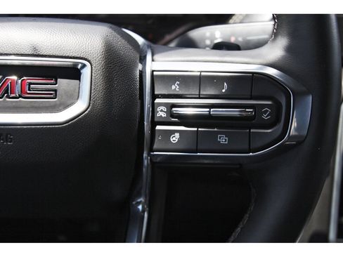 Used 2025 GMC Yukon Elevation w/ LPO, Floor Liner Package RWD image 15