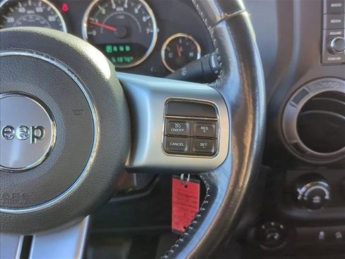 Used 2018 Jeep Wrangler Unlimited Sport image 12