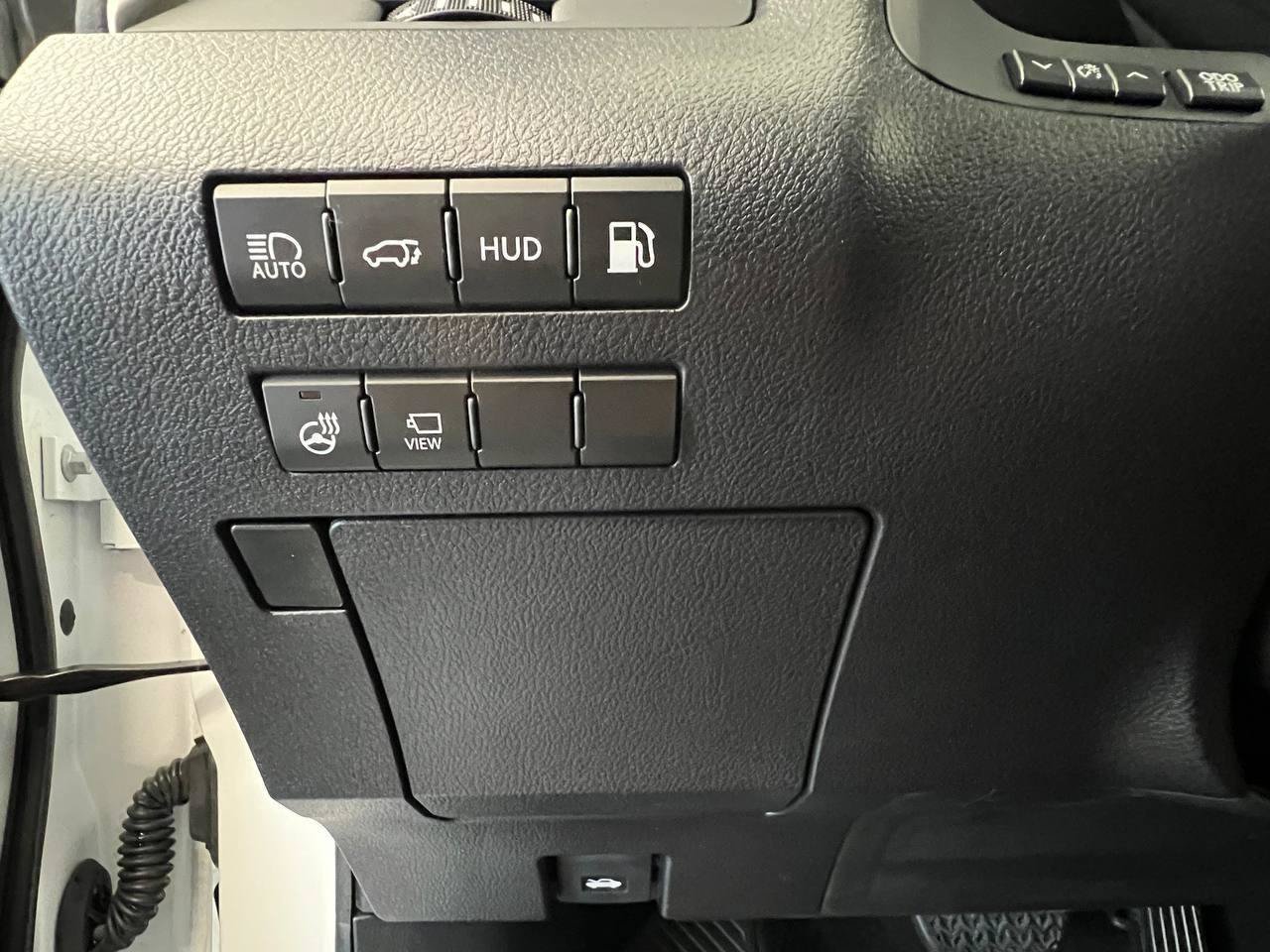 Used 2022 Lexus RX 450h AWD w/ Luxury Package image 24