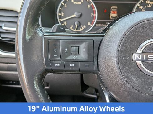 Used 2023 Nissan Rogue SL AWD/4WD image 23