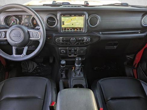 Used 2023 Jeep Wrangler Sahara image 18