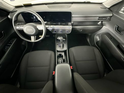 Used 2025 Hyundai Kona SE FWD image 10