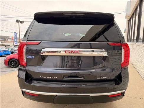 Used 2023 GMC Yukon SLT image 2