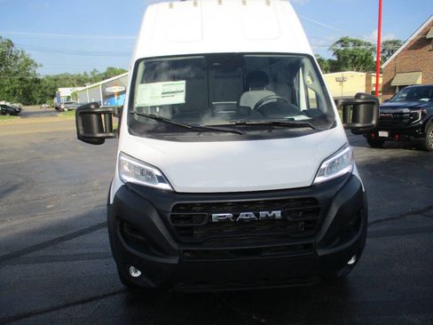 Used 2024 RAM ProMaster 3500 w/ Delivery Van Package FWD image 11