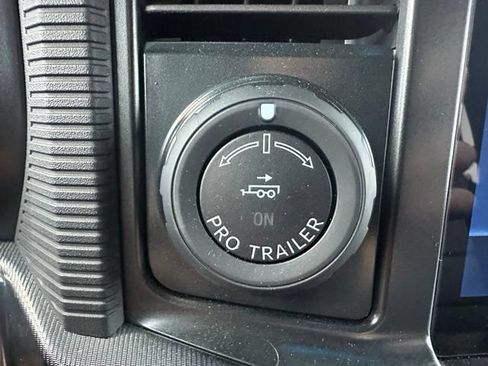 Used 2025 Ford F150 Raptor AWD/4WD image 18