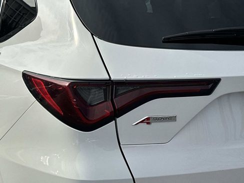 Used 2024 Acura MDX A-Spec image 9