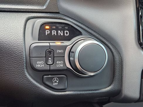 New 2026 RAM 1500 Express AWD/4WD image 22