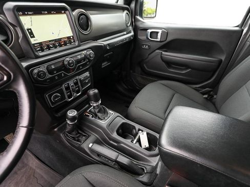 Used 2022 Jeep Wrangler Unlimited Sport AWD/4WD image 20
