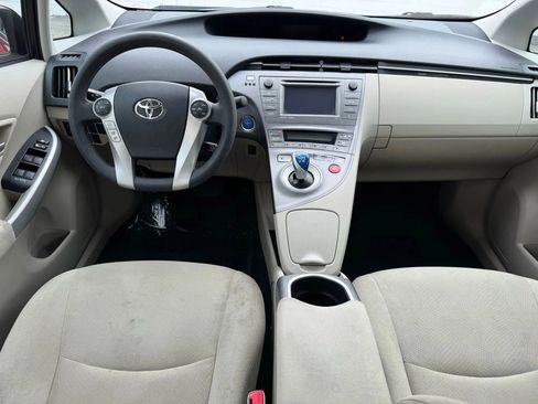 Used 2012 Toyota Prius Two image 11