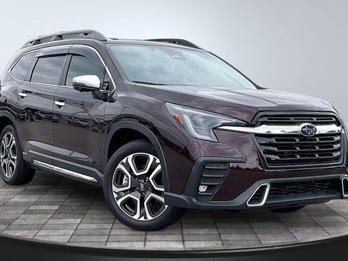 Certified 2023 Subaru Ascent Touring w/ Popular Package #2A AWD/4WD image 10