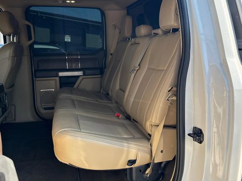 Used 2019 Ford F150 Lariat AWD/4WD image 10